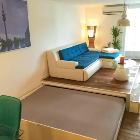 Chic Metrostation Apartment *